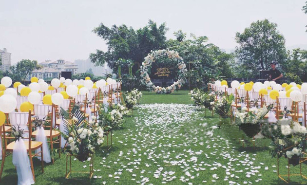 紫云台网红草坪婚礼